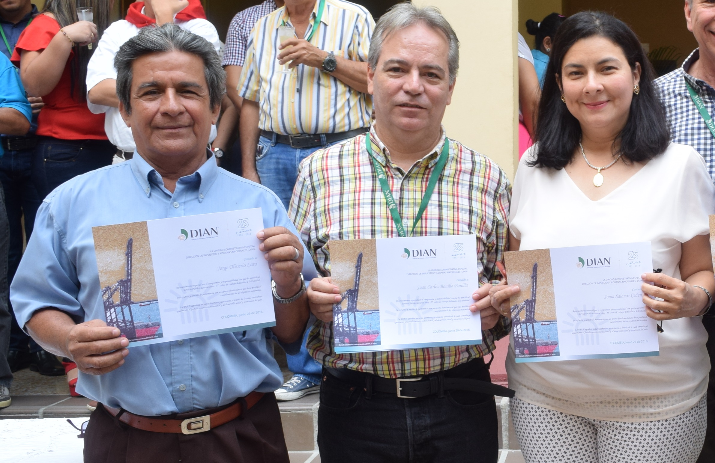 Jorge Oliverio Lara, Juan Carlos Bonilla, Sonia Salazar.